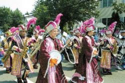 STEVEN M. BARON The Fralinger String Band, Philadelphia, marches.