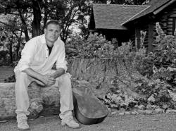 East Brunswick resident Mark Miklos, who grew up in Edison, plays the type of bluegrass and honky-tonk music that inspired him as a youngster. 