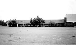 By the time AT&T had vacated Juniper Plaza in the late 1990s, the venerable Route 9 complex had lost most of its retail center appearance. 