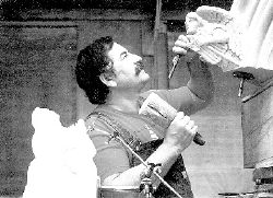 With skill, precision and a steady hand as his guide, stone carver Franco Minervini creates a work of art. 